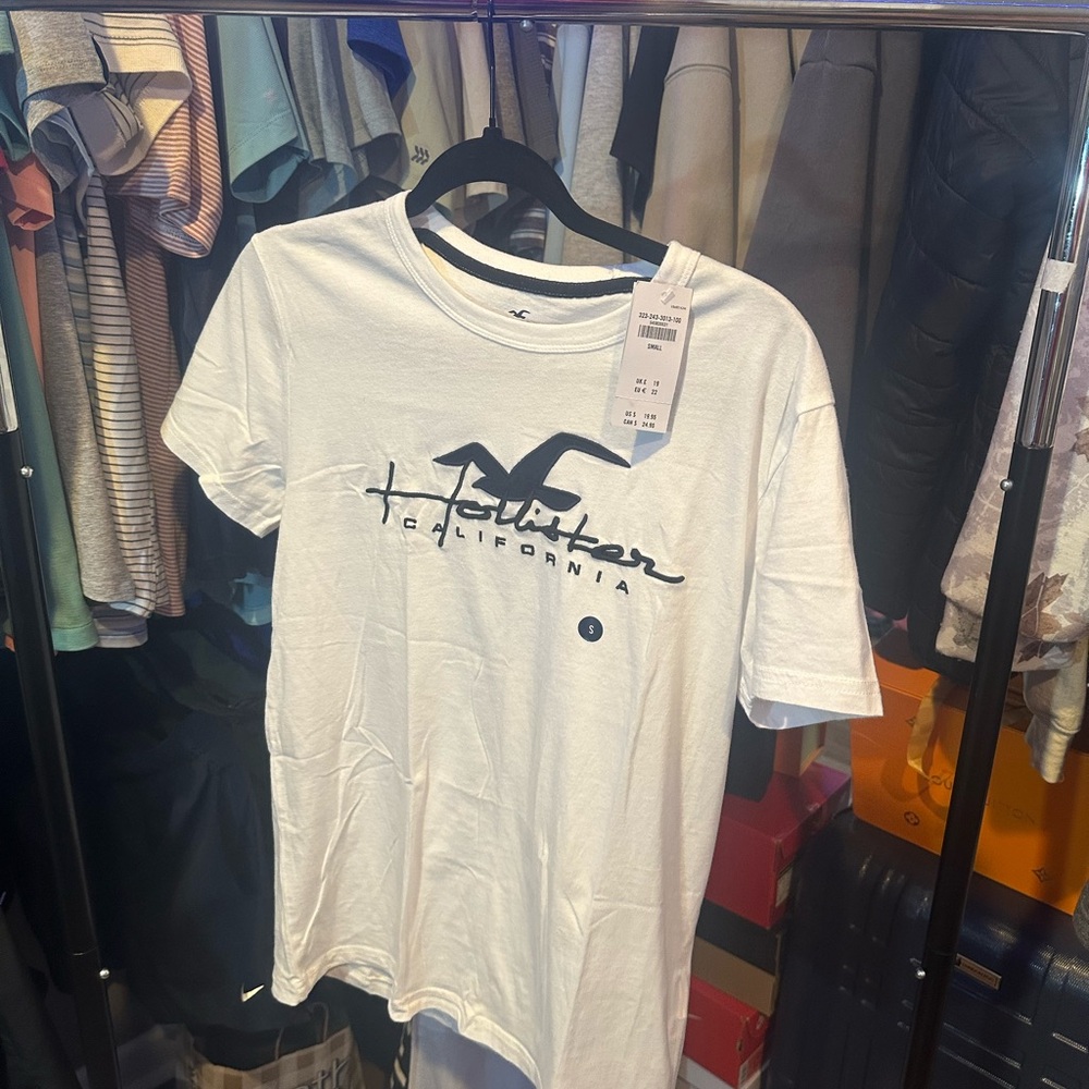 Hollister White Graphic T-Shirt for Men